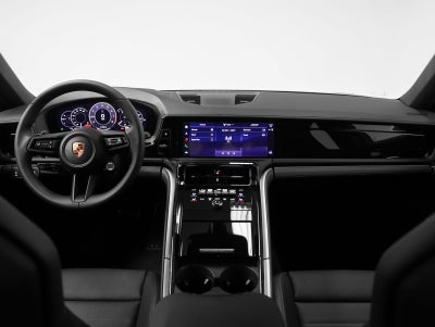 2026 Porsche Panamera 4