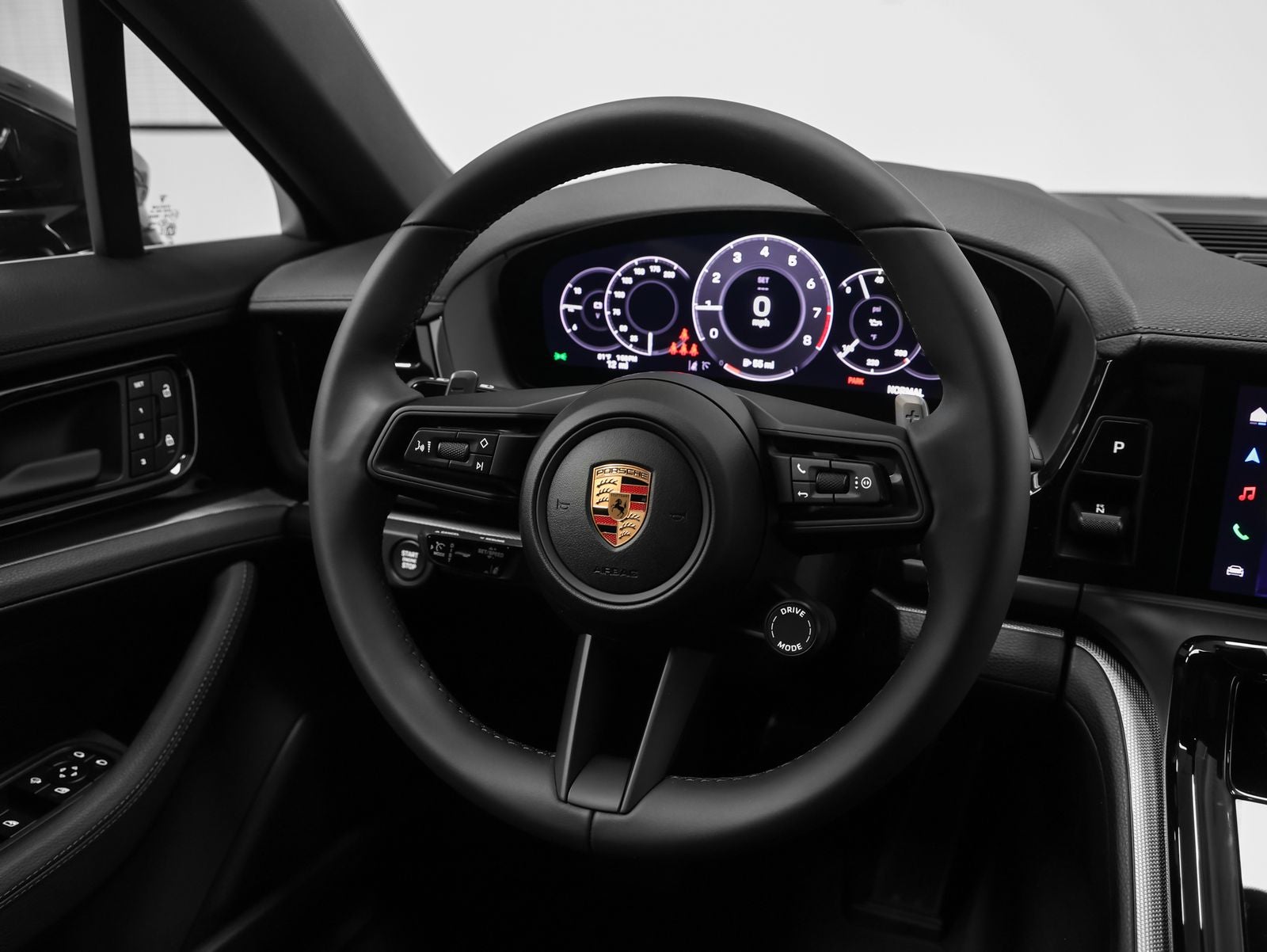 2026 Porsche Panamera 4