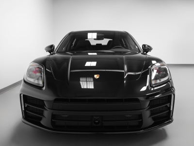 2026 Porsche Panamera 4