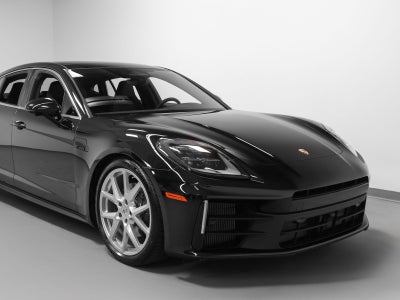 2026 Porsche Panamera 4