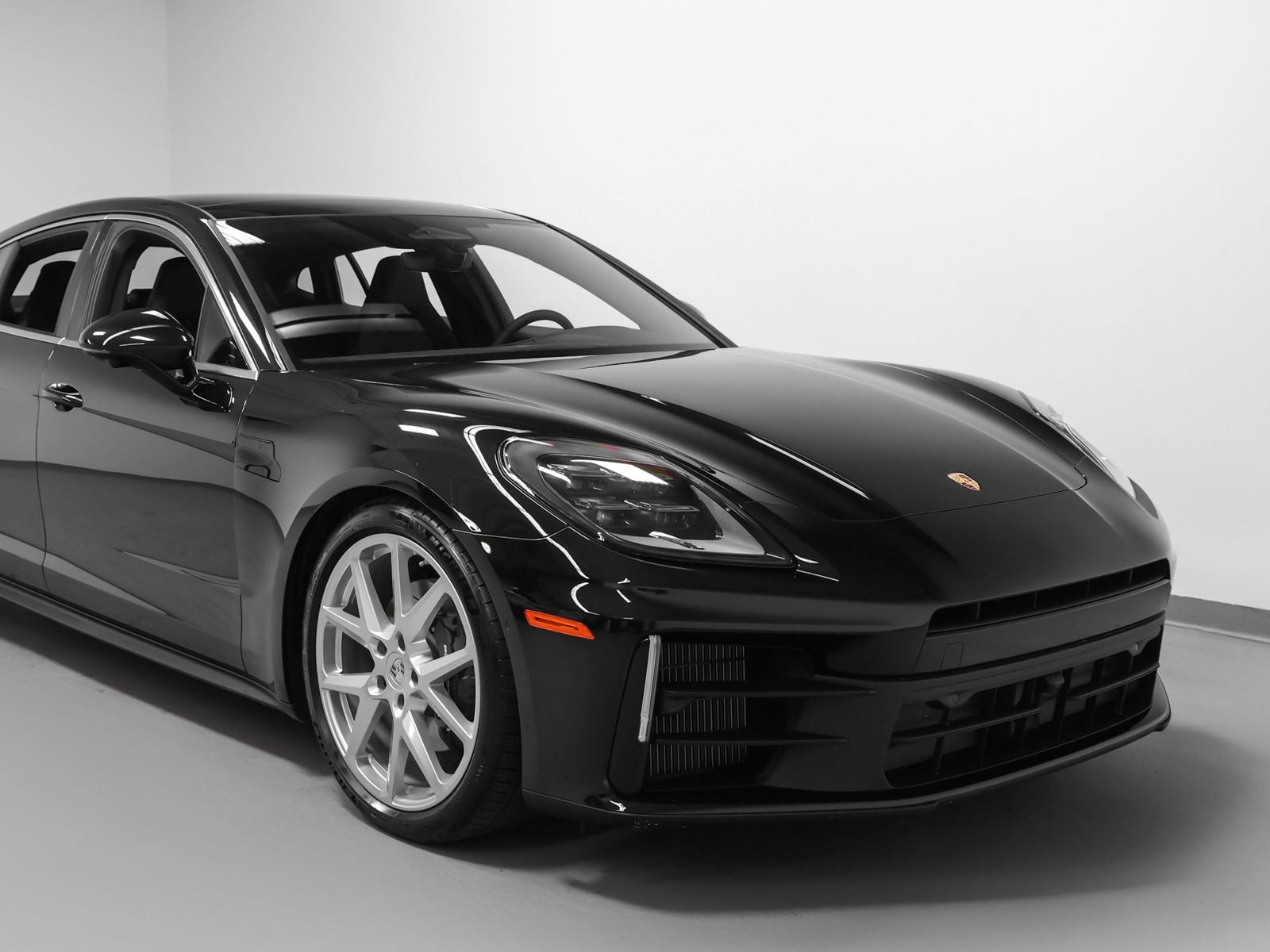 2026 Porsche Panamera 4