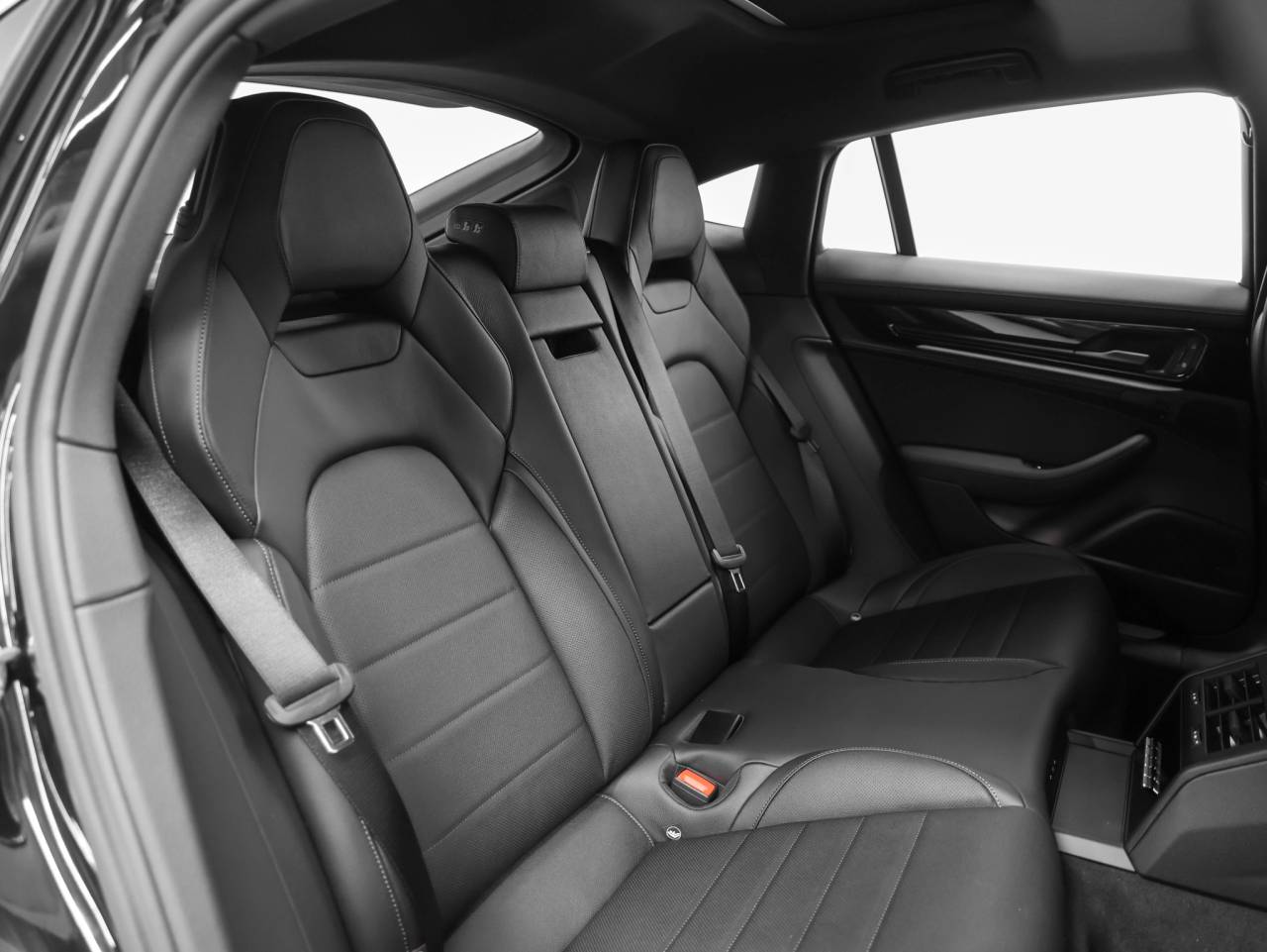 2026 Porsche Panamera 4