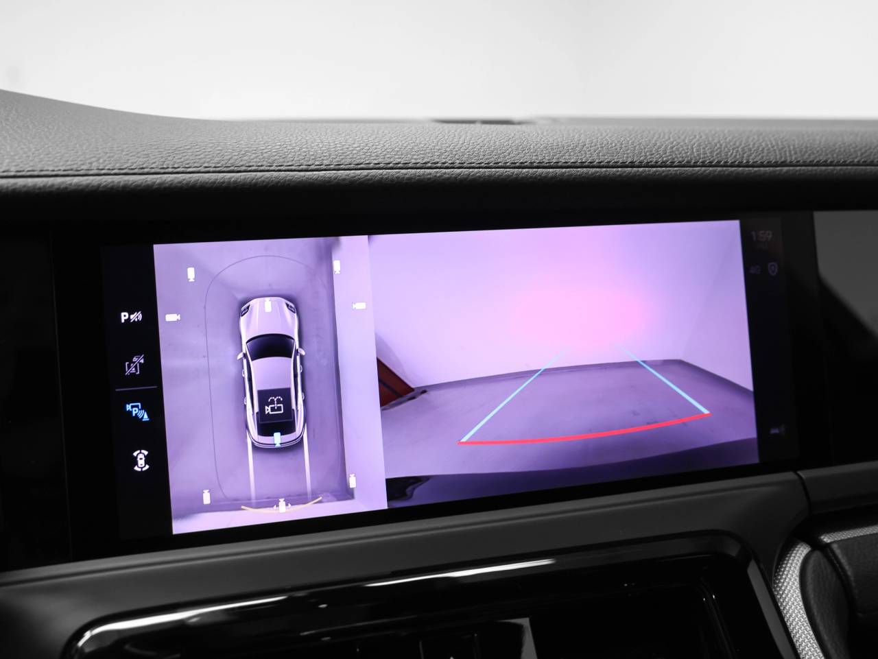 2026 Porsche Panamera 4