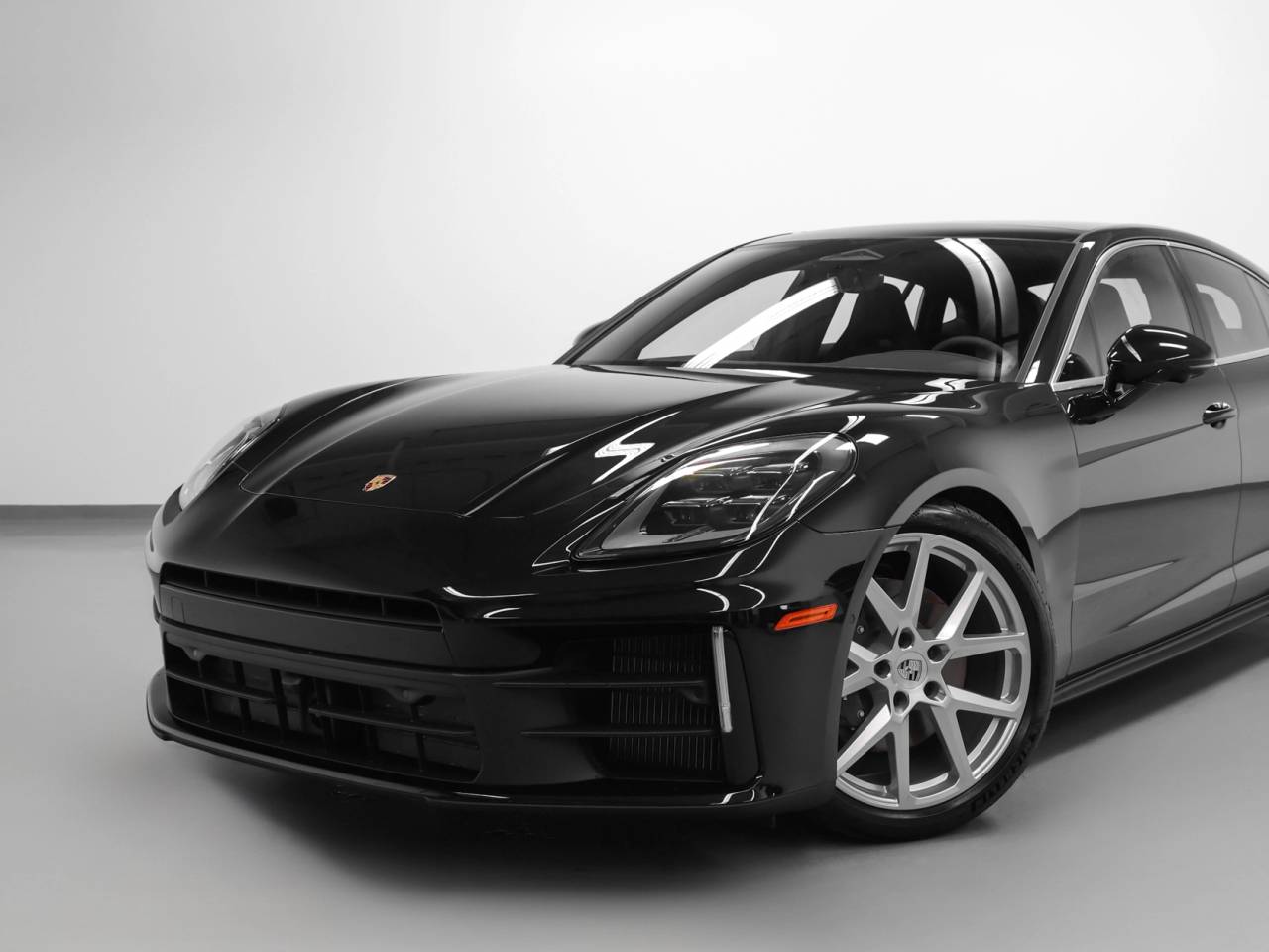 2026 Porsche Panamera 4