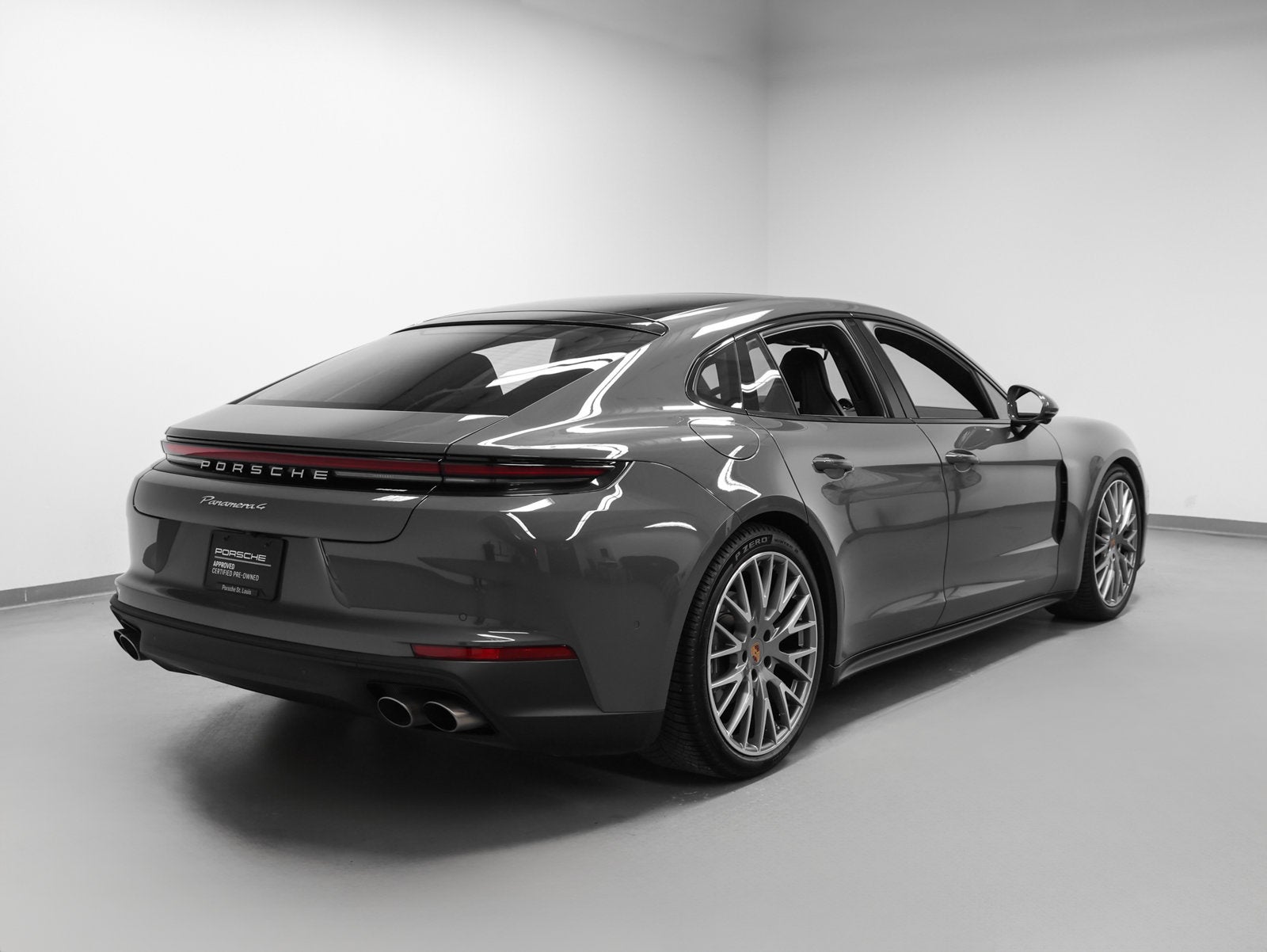 2025 Porsche Panamera Panamera 4