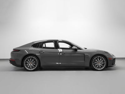 2025 Porsche Panamera Panamera 4