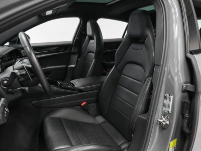 2025 Porsche Panamera Panamera 4