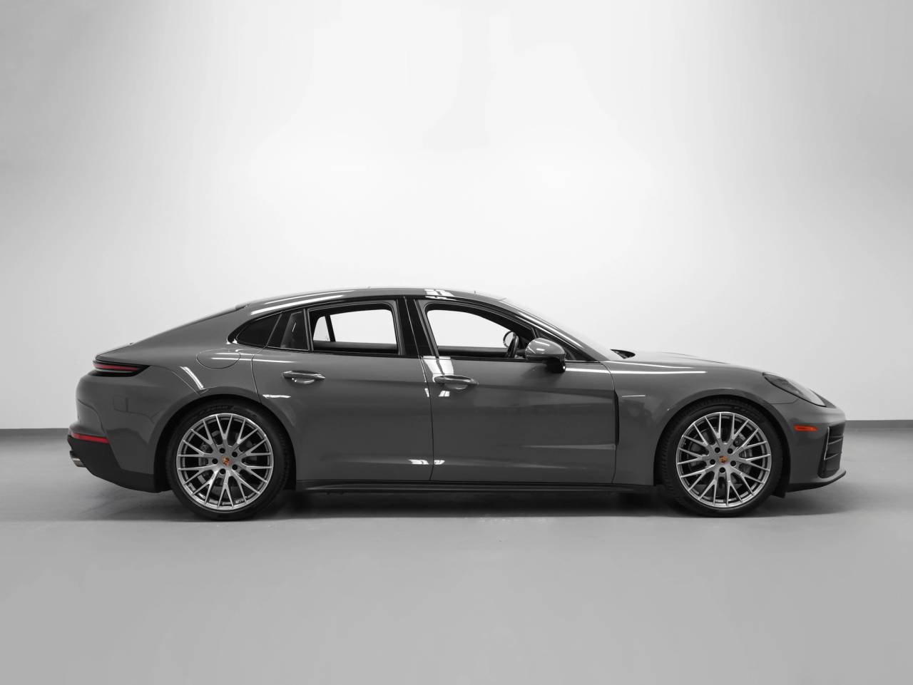 2025 Porsche Panamera Panamera 4