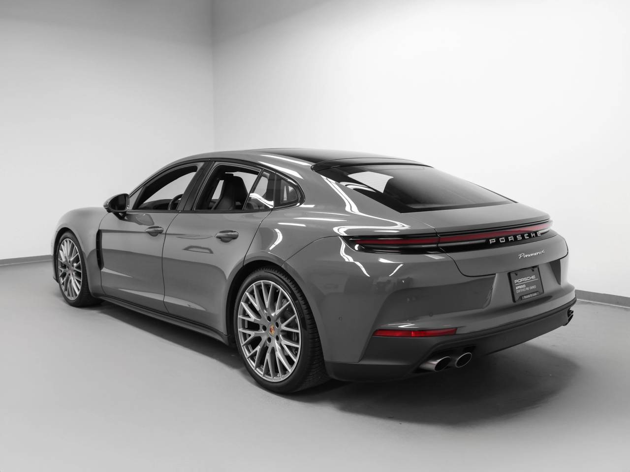 2025 Porsche Panamera Panamera 4