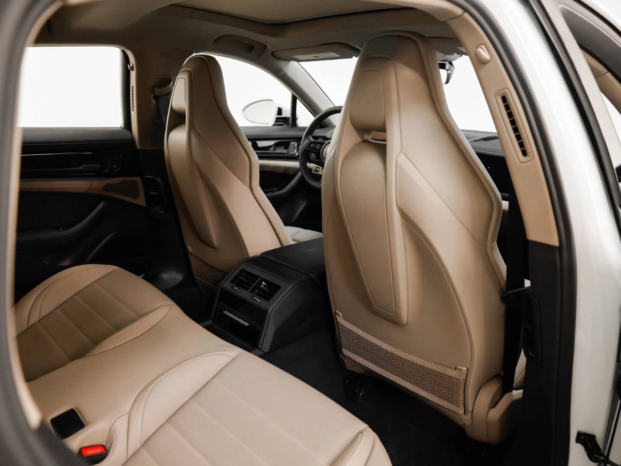 2025 Porsche Panamera 4