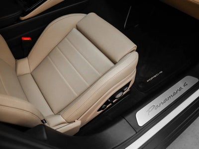 2025 Porsche Panamera 4