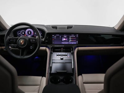2025 Porsche Panamera Panamera 4