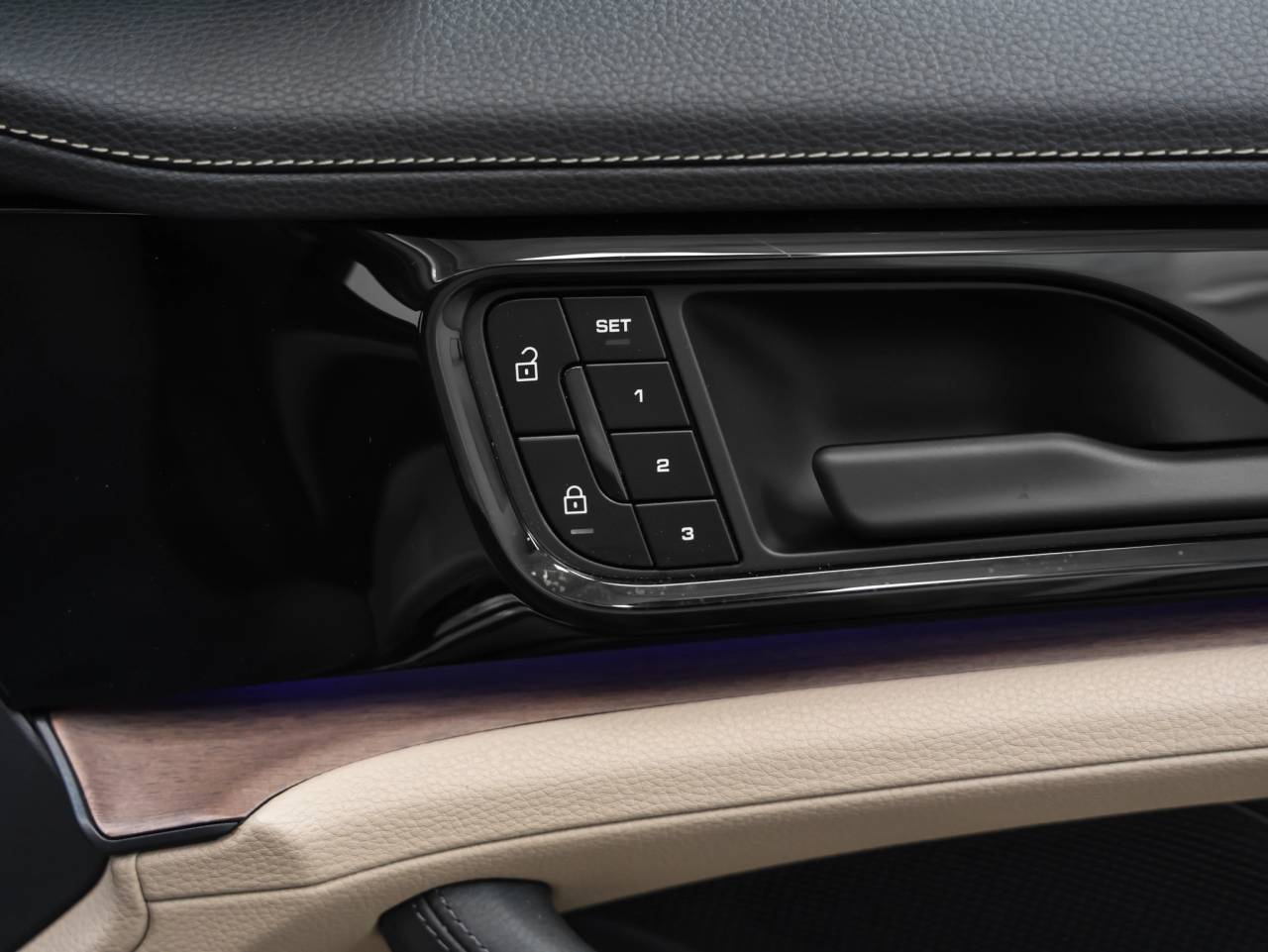 2025 Porsche Panamera Panamera 4