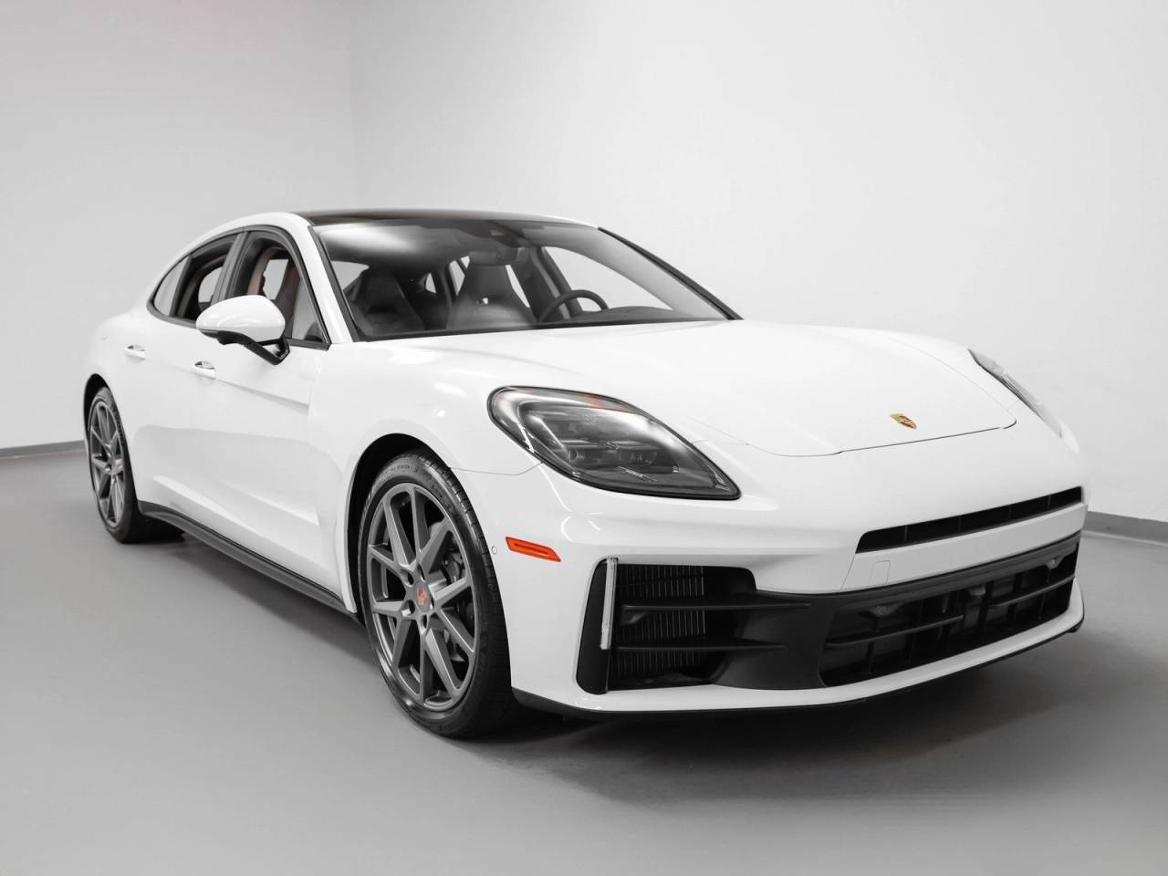 2025 Porsche Panamera 4