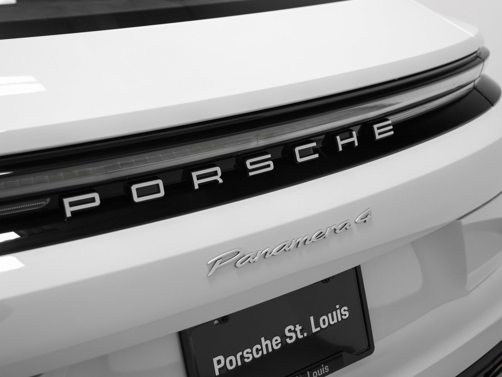 2026 Porsche Panamera Panamera 4