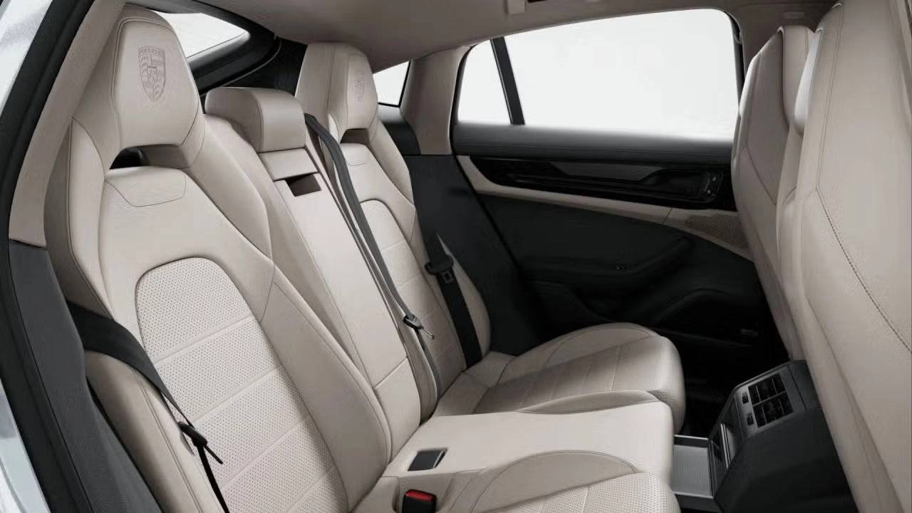 2026 Porsche Panamera Panamera 4