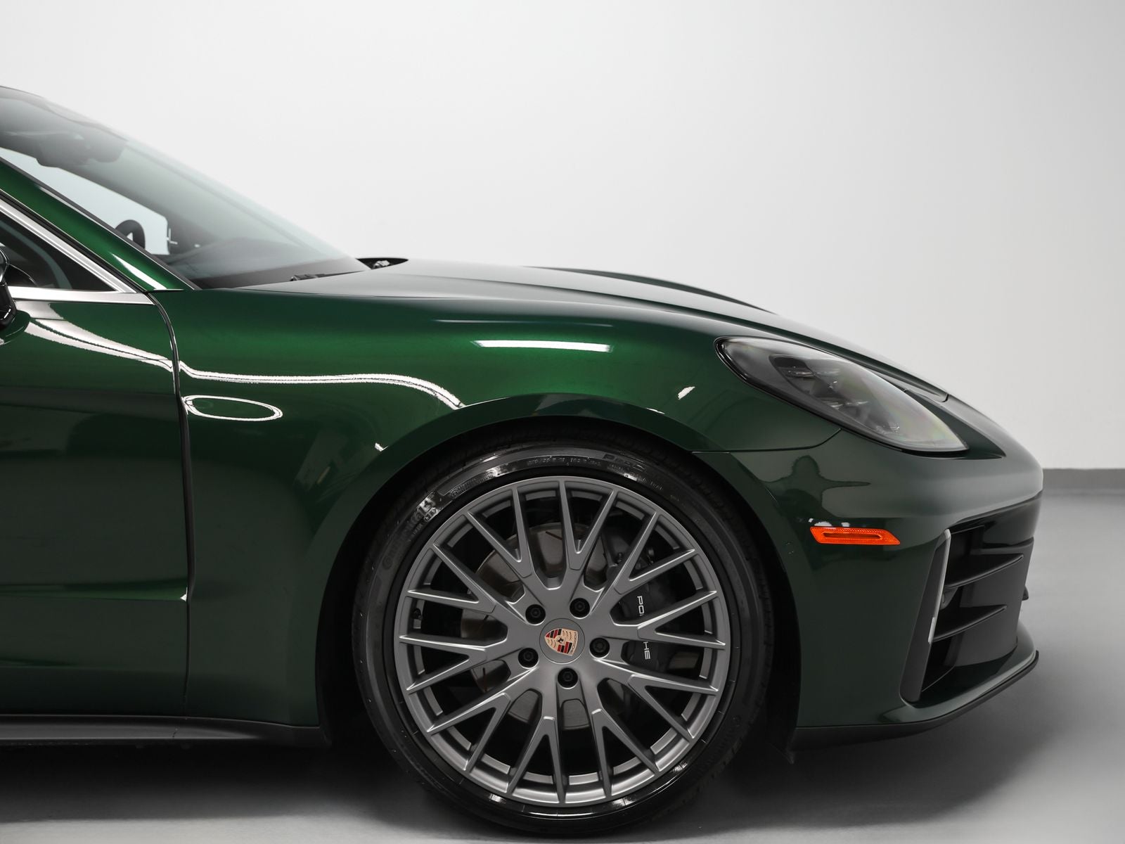 2026 Porsche Panamera 4