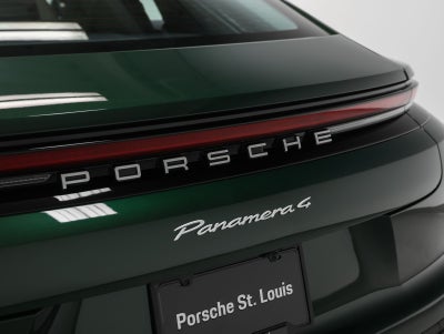 2026 Porsche Panamera 4