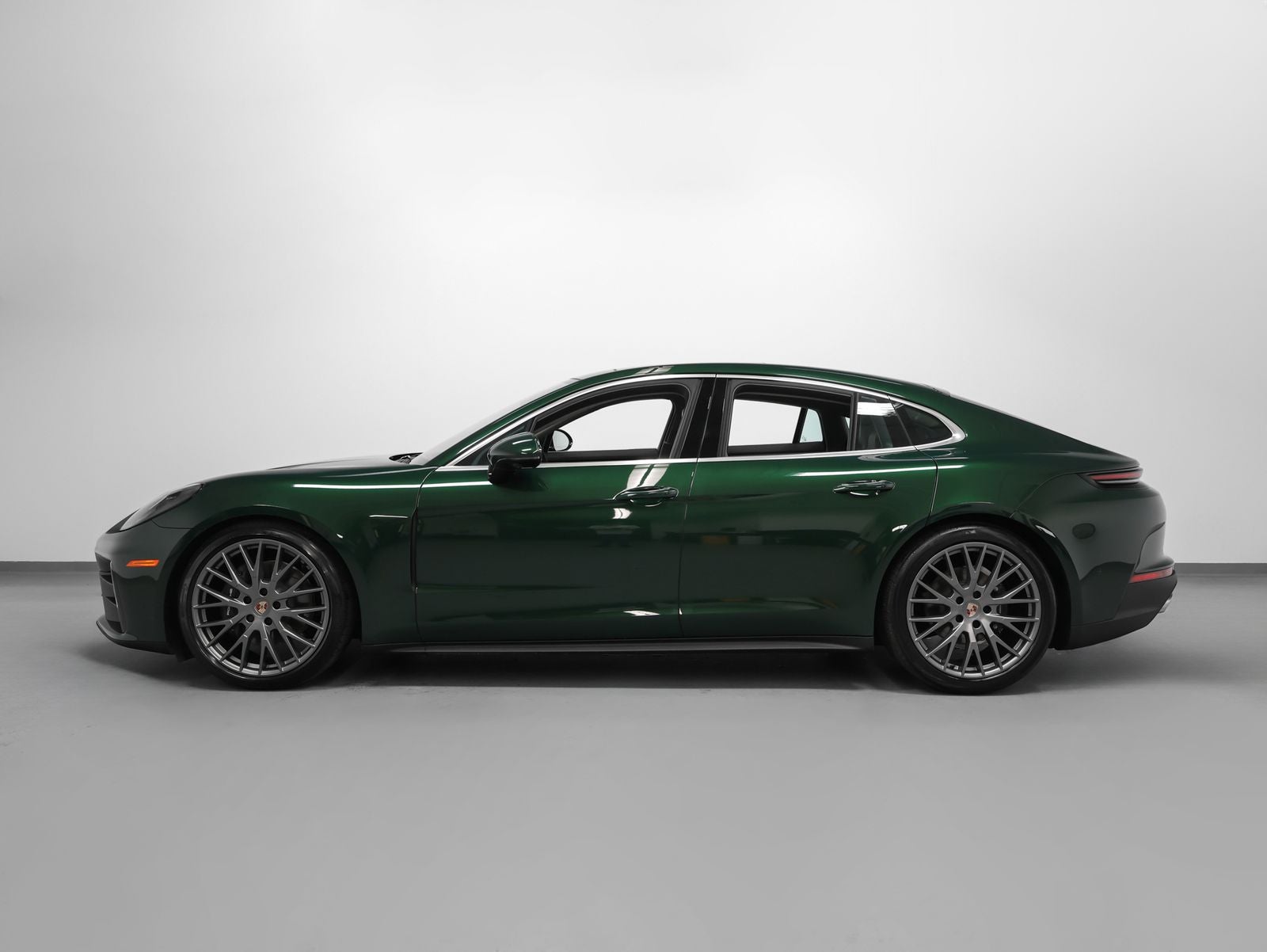 2026 Porsche Panamera 4