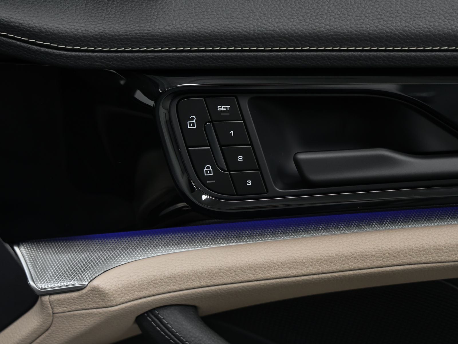 2026 Porsche Panamera 4