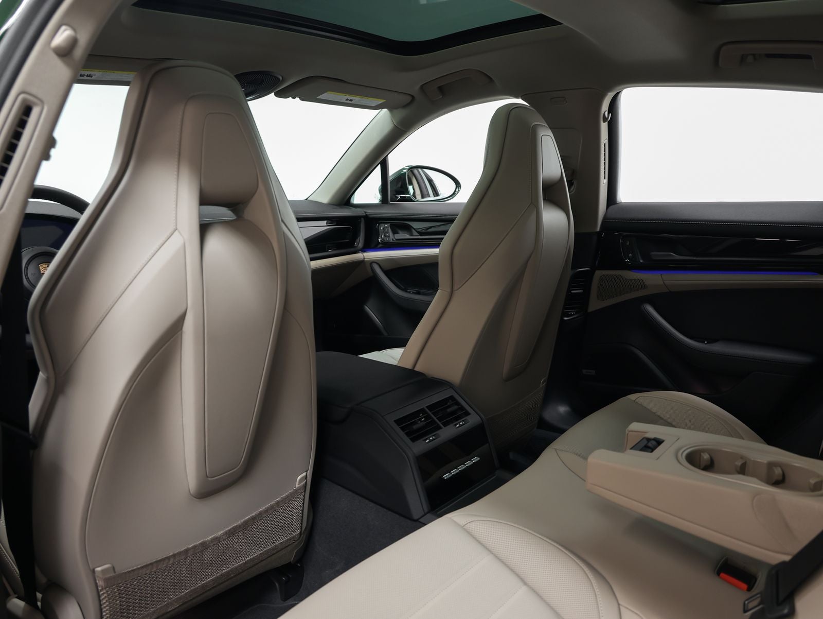 2026 Porsche Panamera 4