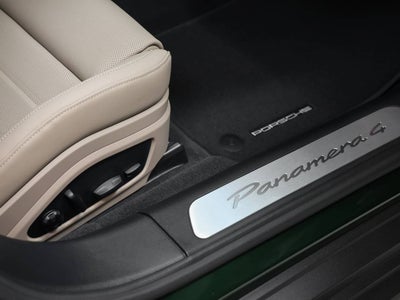 2026 Porsche Panamera 4