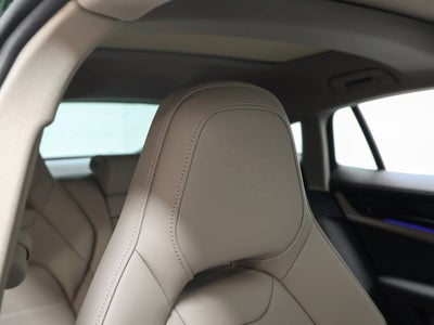2026 Porsche Panamera 4