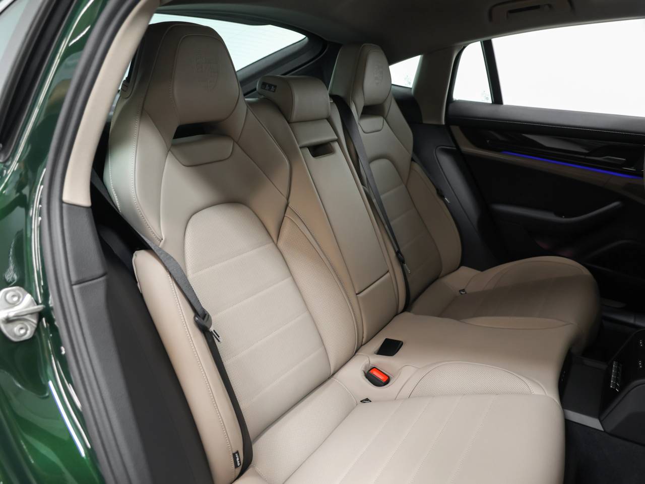 2026 Porsche Panamera 4