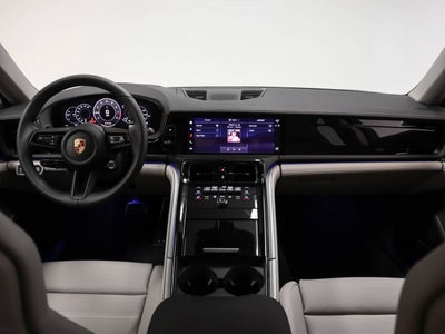 2026 Porsche Panamera 4