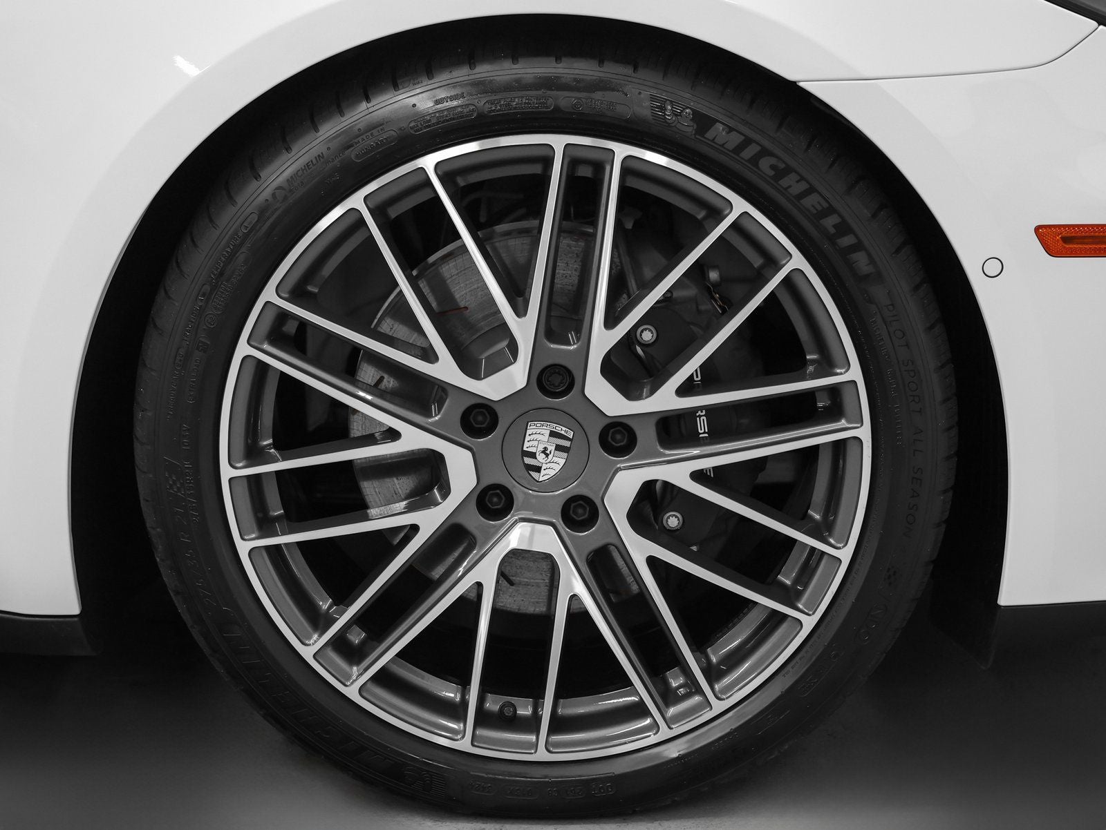 2025 Porsche Panamera Panamera 4