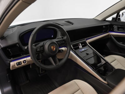2025 Porsche Panamera Panamera 4