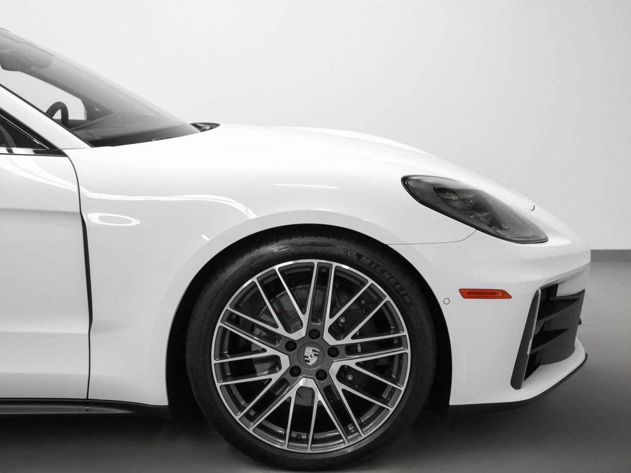 2025 Porsche Panamera Panamera 4