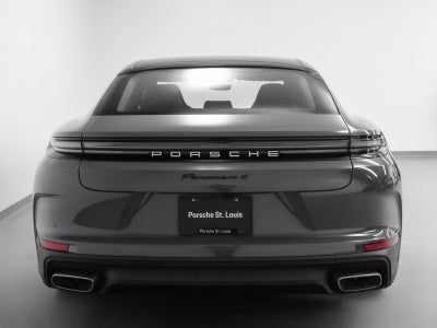 2025 Porsche Panamera 4
