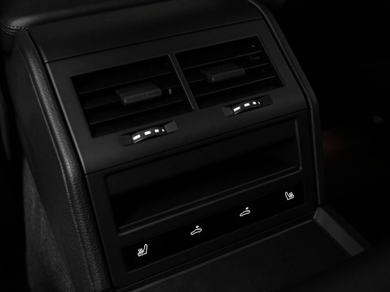 2025 Porsche Panamera Panamera 4