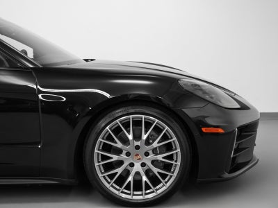 2025 Porsche Panamera Panamera 4
