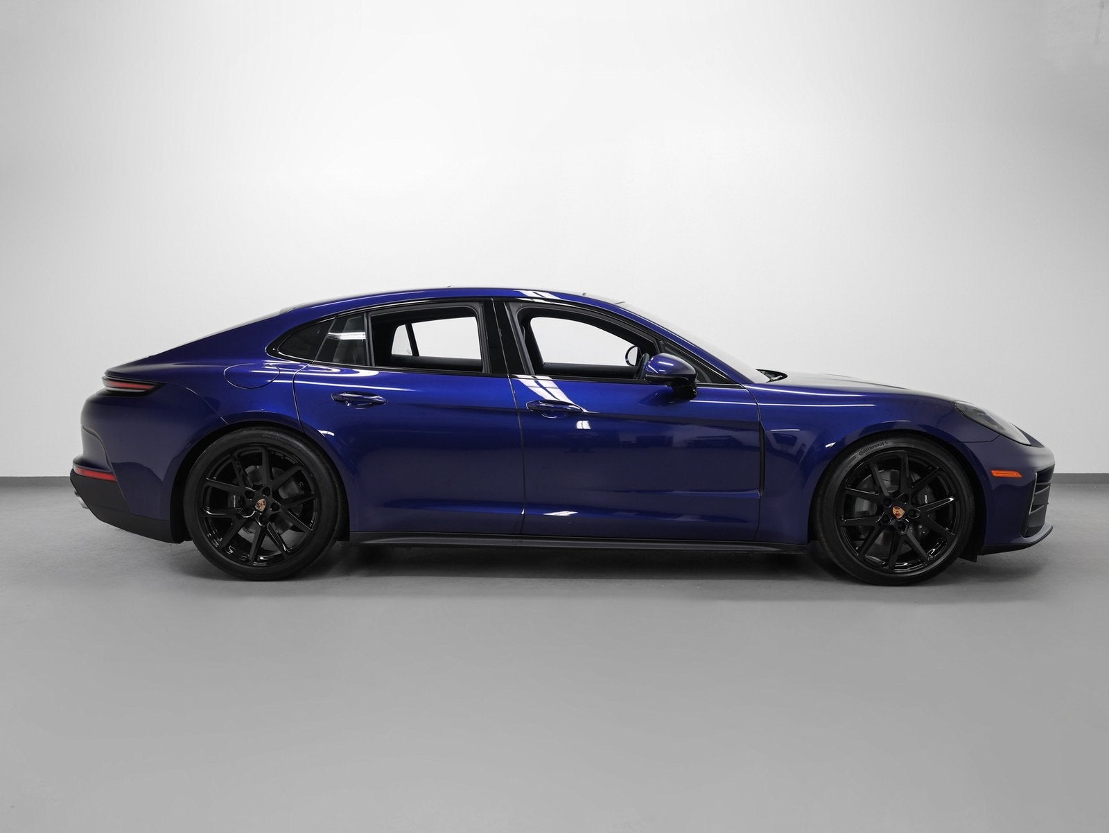 2026 Porsche Panamera 4