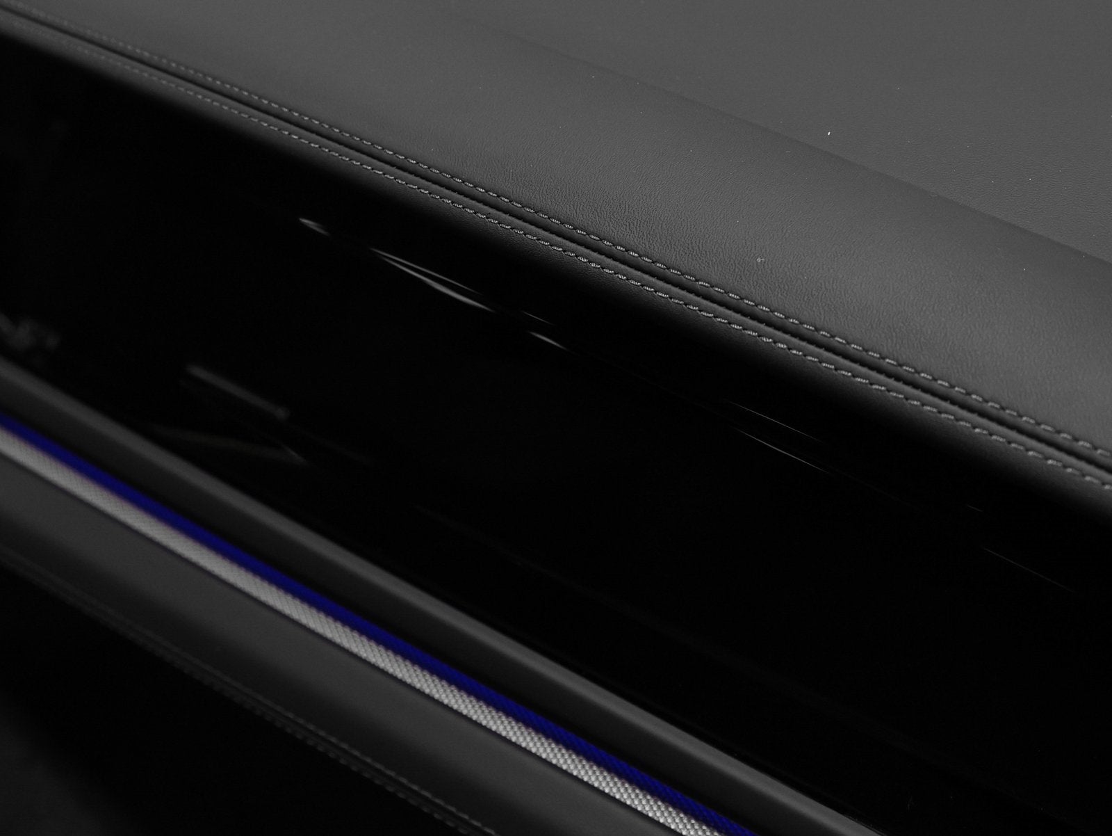 2026 Porsche Panamera 4