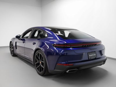 2026 Porsche Panamera 4