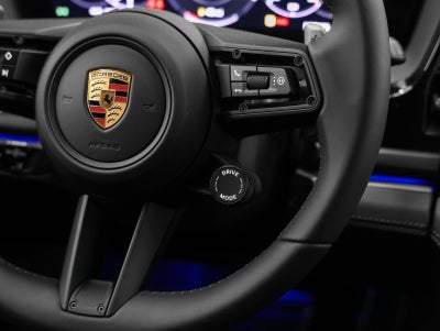 2026 Porsche Panamera 4