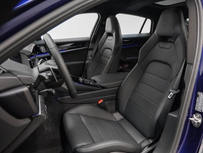 2026 Porsche Panamera 4