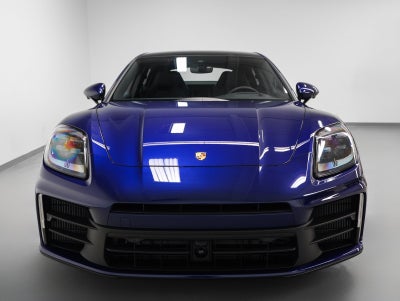 2026 Porsche Panamera 4