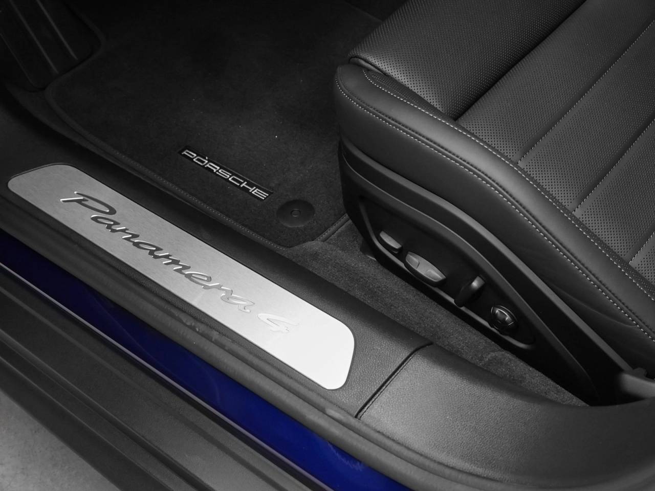 2026 Porsche Panamera Panamera 4