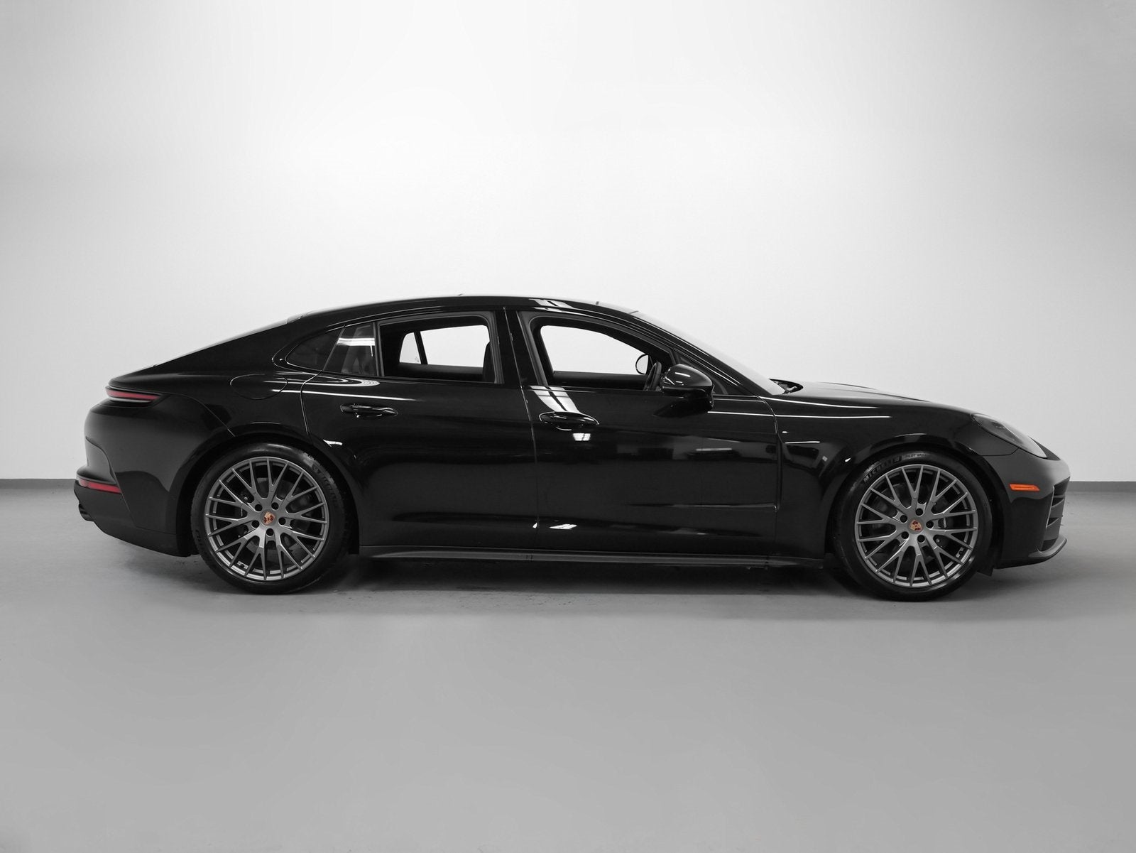 2026 Porsche Panamera 4