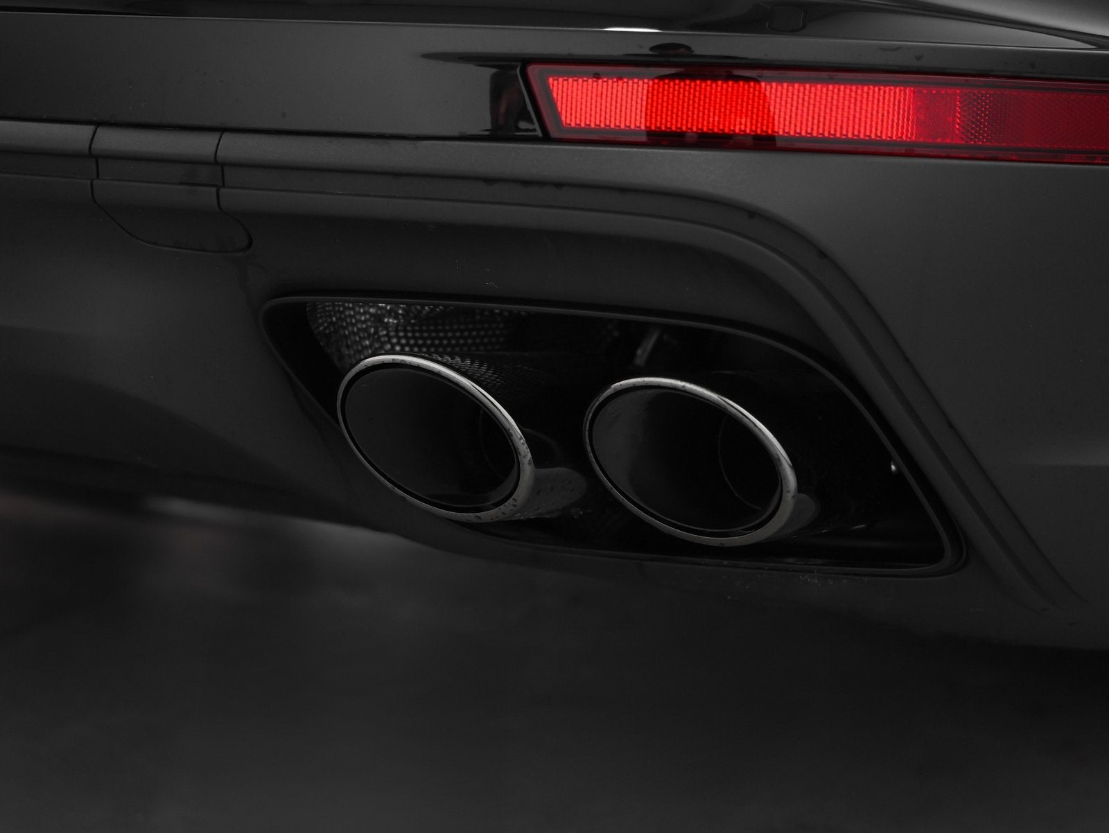 2026 Porsche Panamera 4