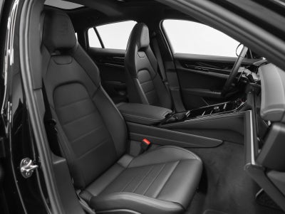 2026 Porsche Panamera 4