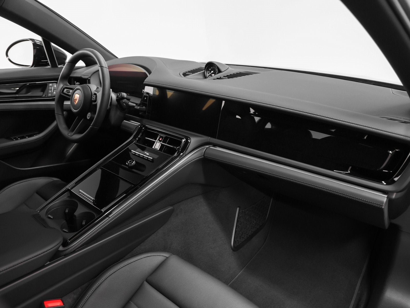 2026 Porsche Panamera 4