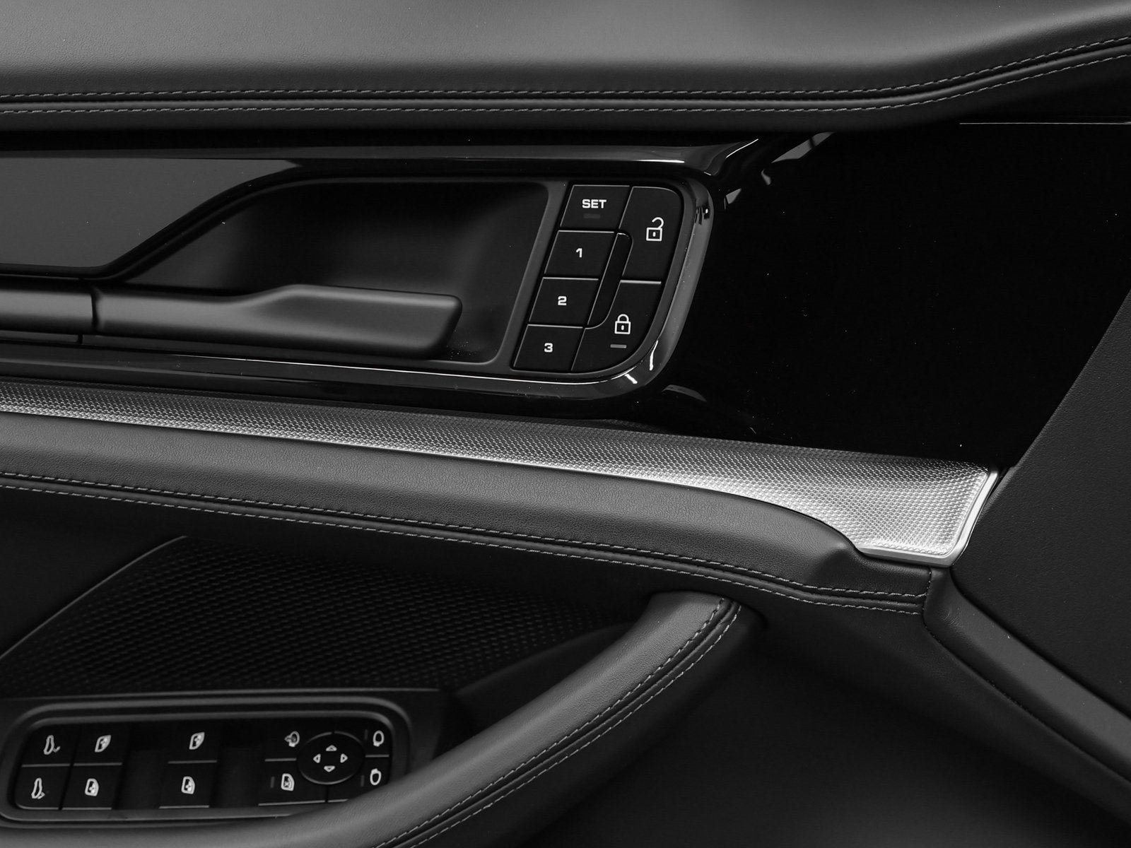 2026 Porsche Panamera 4