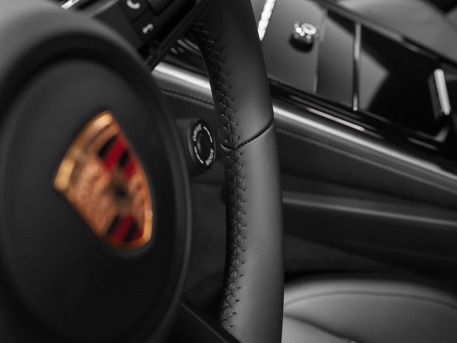 2026 Porsche Panamera 4