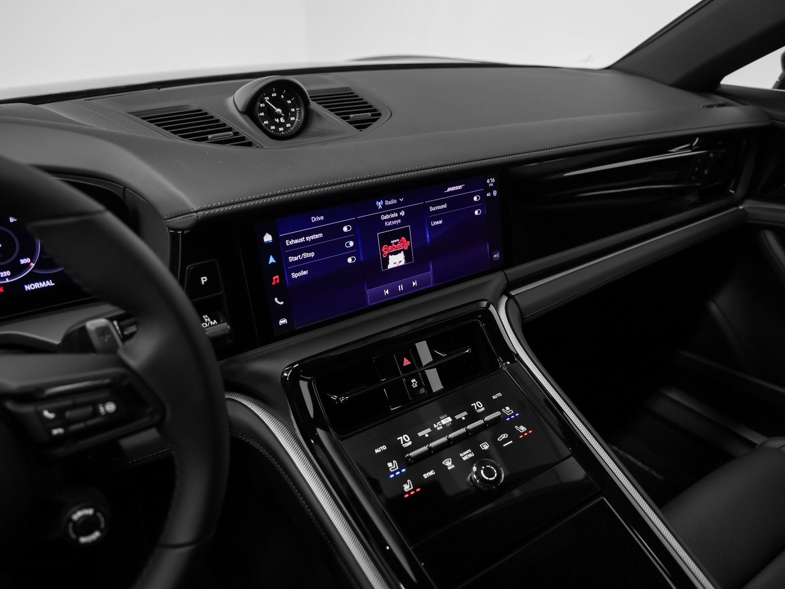 2026 Porsche Panamera 4