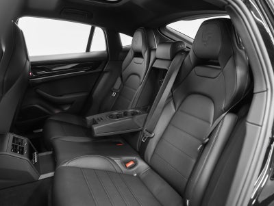 2026 Porsche Panamera 4